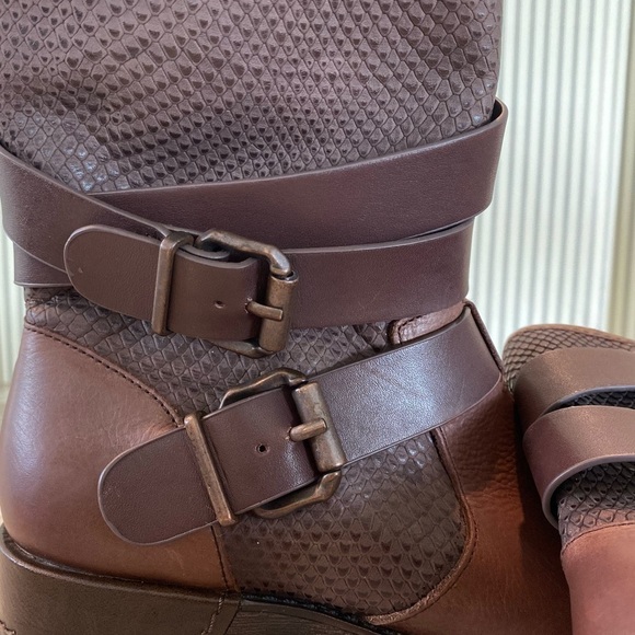 Sofft Aldina Brown Leather Strappy Side Zip Boots Size 7.5 - Picture 5 of 10